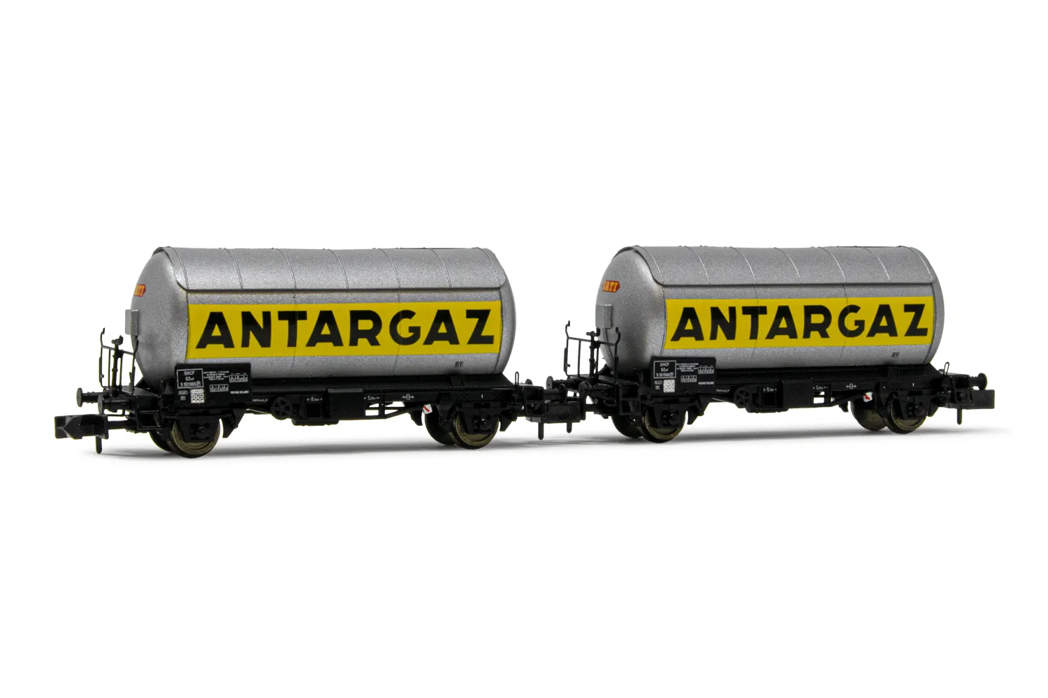 SNCF, 2-unit set of 2-axle gas tank wagons, silver "Antargaz" livery, period III