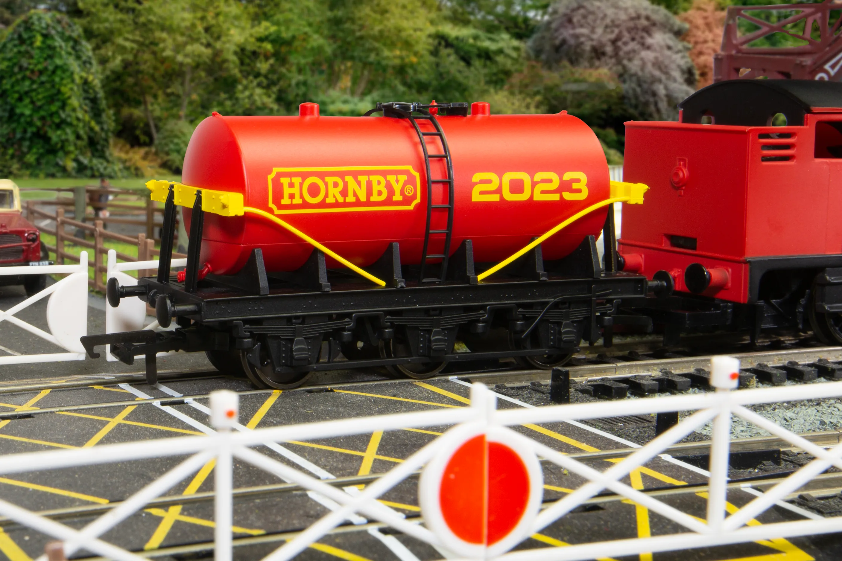 Hornby R60261 Hornby 2024 Wagon Rolling Stock - Waggons Für
