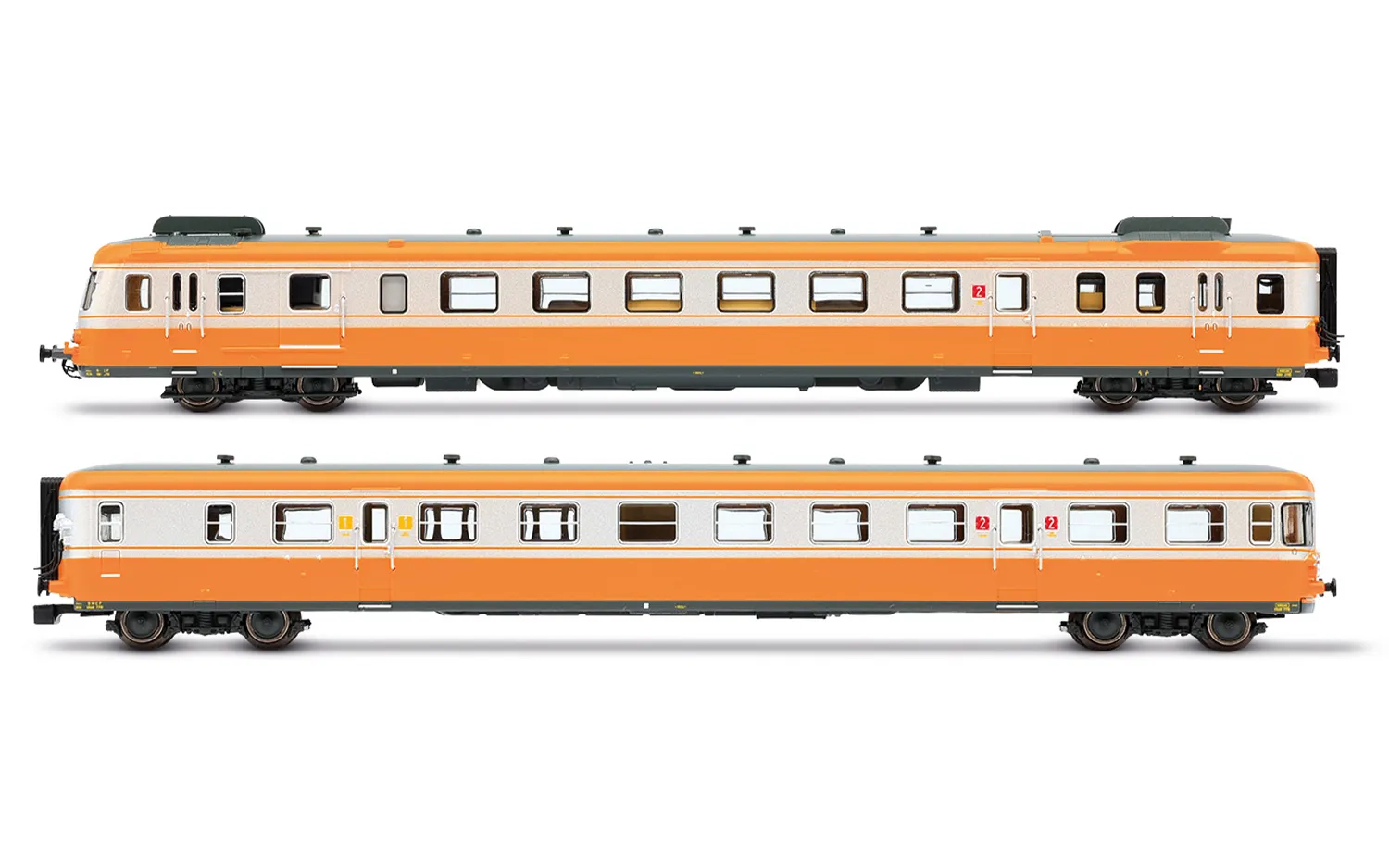 SNCF, autorail diesel RGP II, unité motrice + remorque en version modernisée, livrée orange/argent, ép. IV