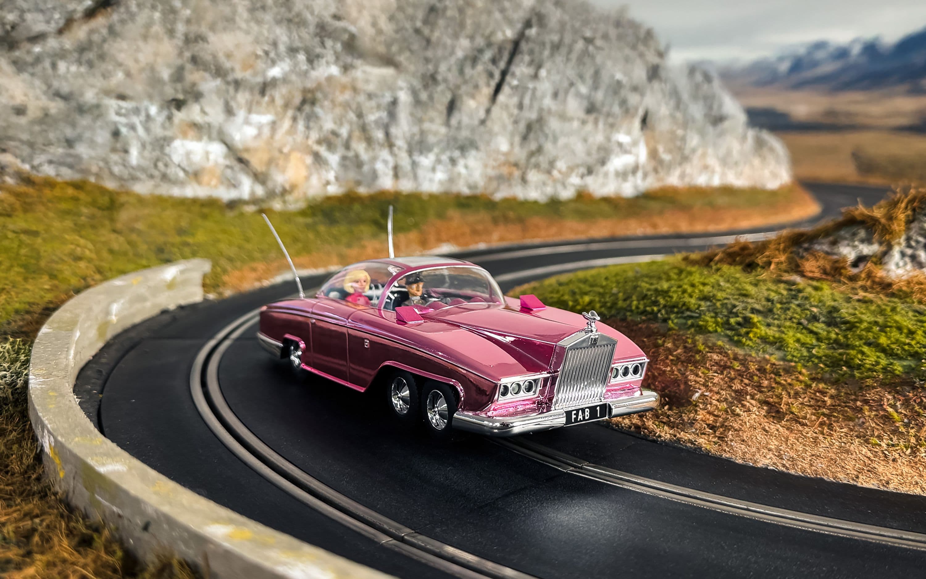 FAB 1 - Thunderbirds - Chrome Edition