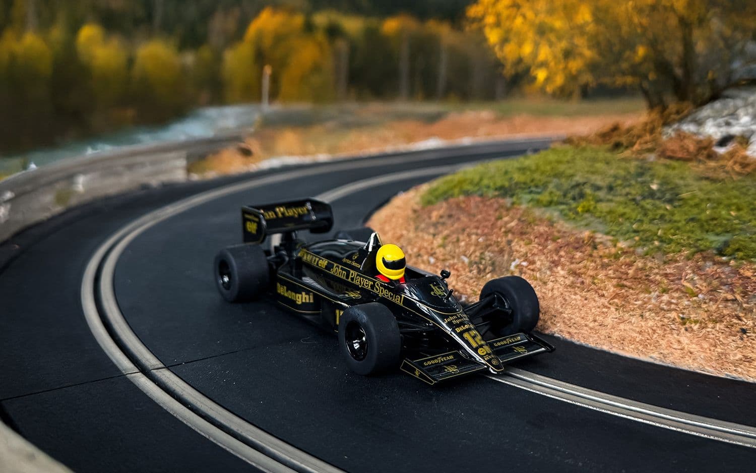 Lotus 98T - Ayrton Senna