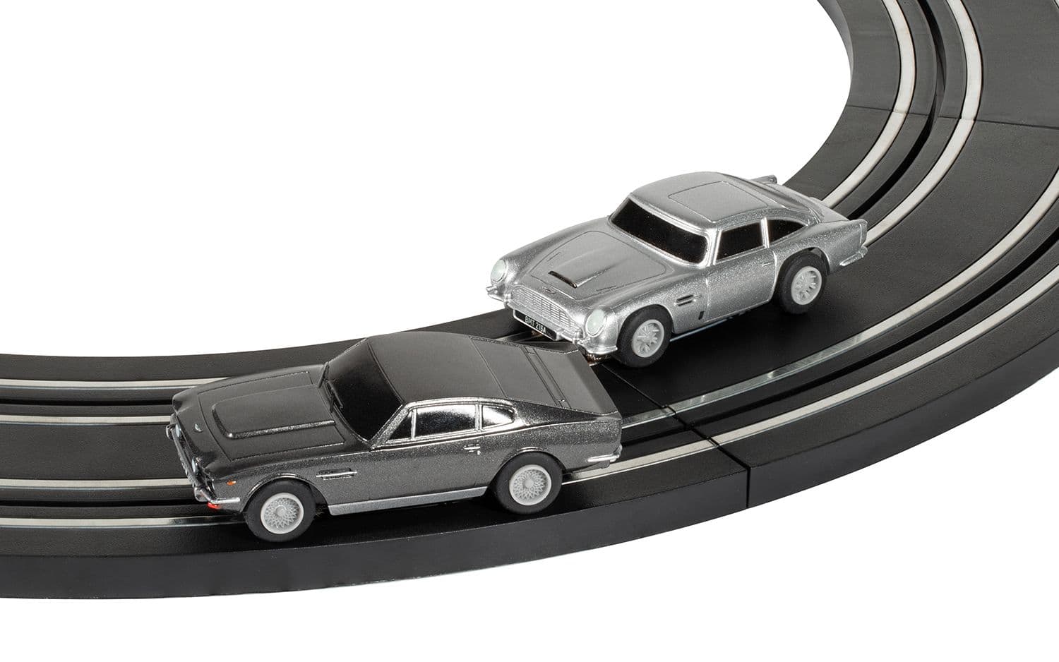 Micro Scalextric James Bond 007 Race Set - DB5 vs V8