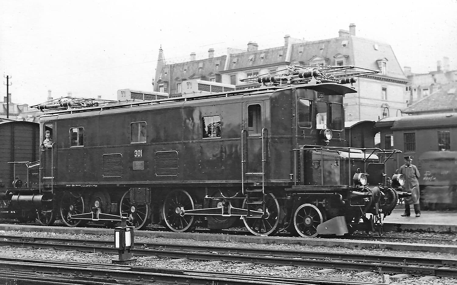 BLS, Ce 4/6 301 in Ursprungsausführung, mit AC-Sounddecoder