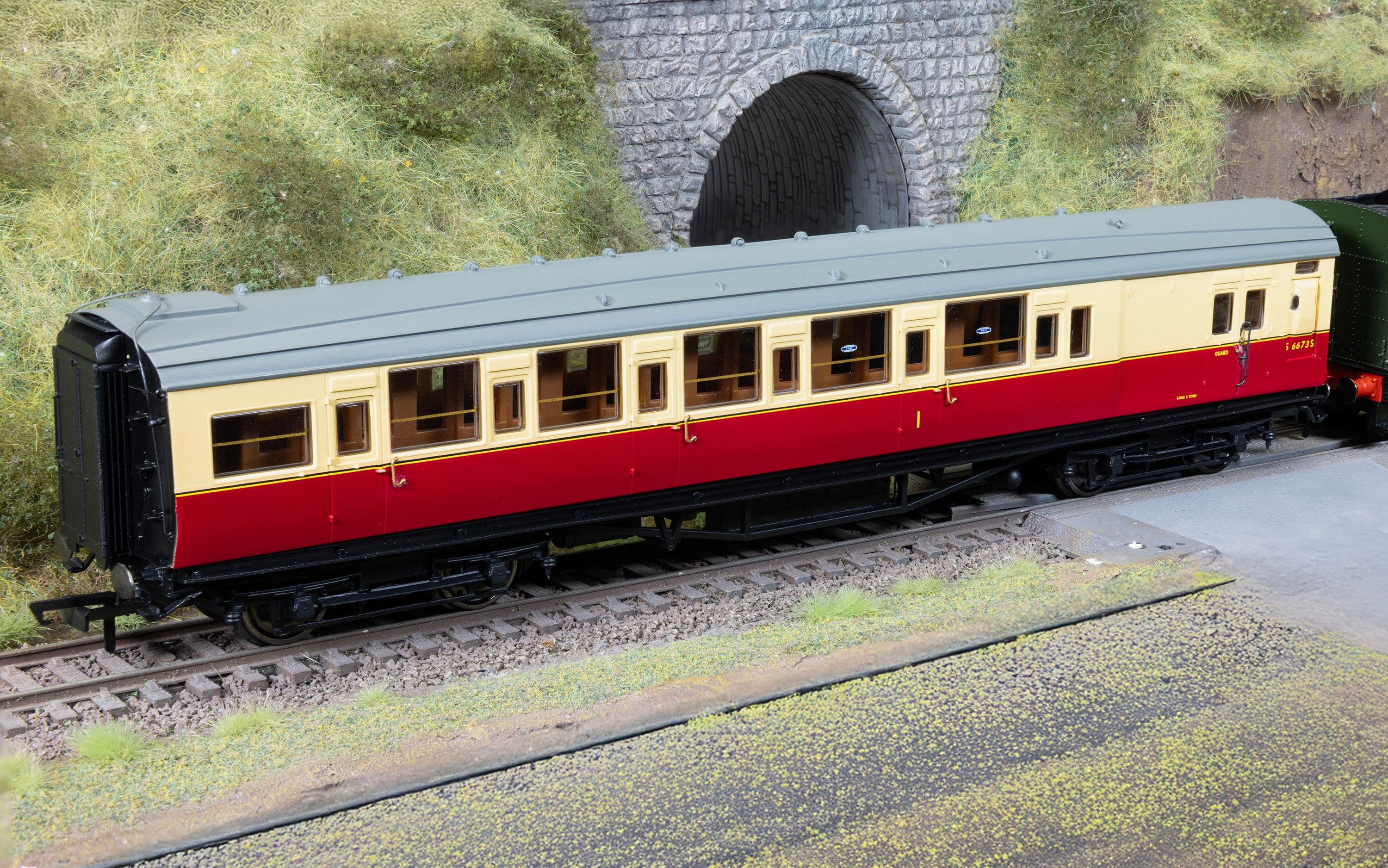 BR - Maunsell - S6673 - Brake Composite Coach