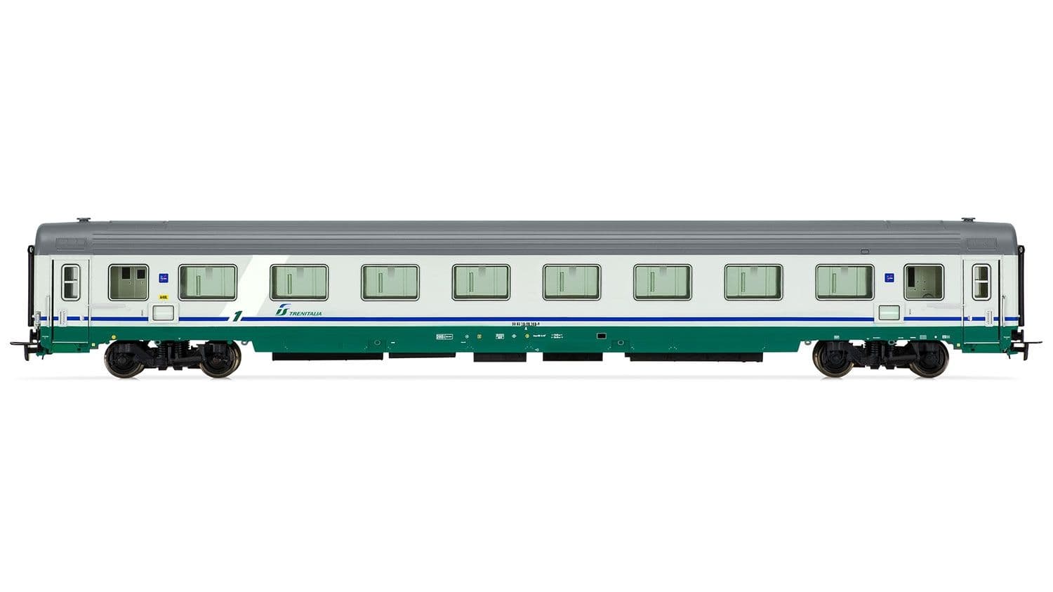 FS, set of 4 Gran Confort Coach 85 88 series in XMPR livery with restaurant coach 87 series with ribbed roof with second logo type, period Vb