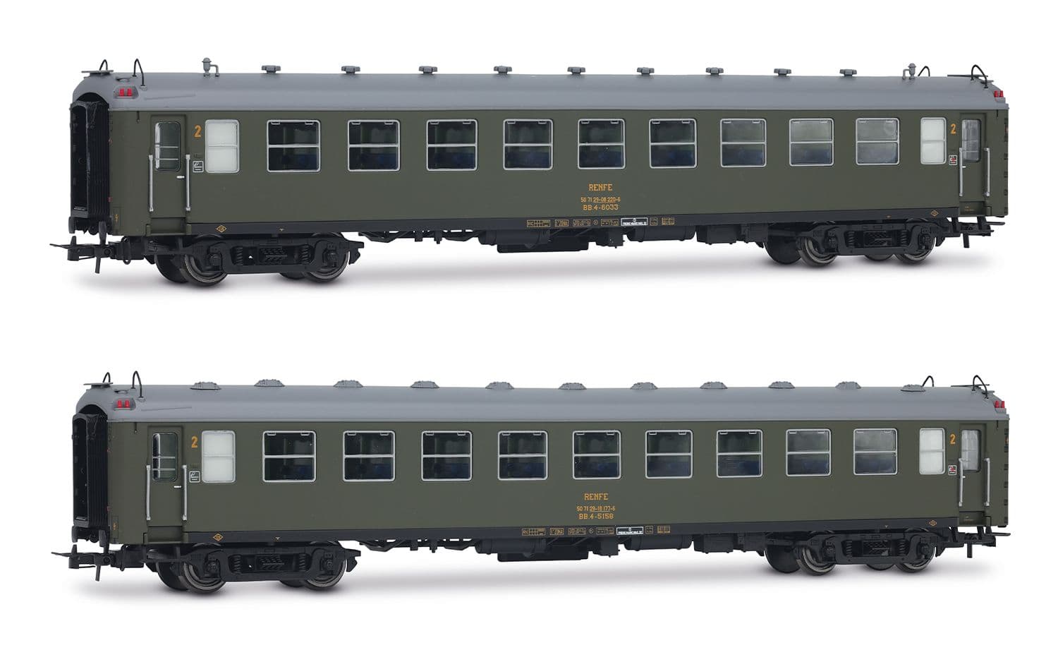 RENFE, 2-unit set of 5000 coaches, consisting of 2 x BB4 2nd class, with old bellows, in olive green livery, ep. IV