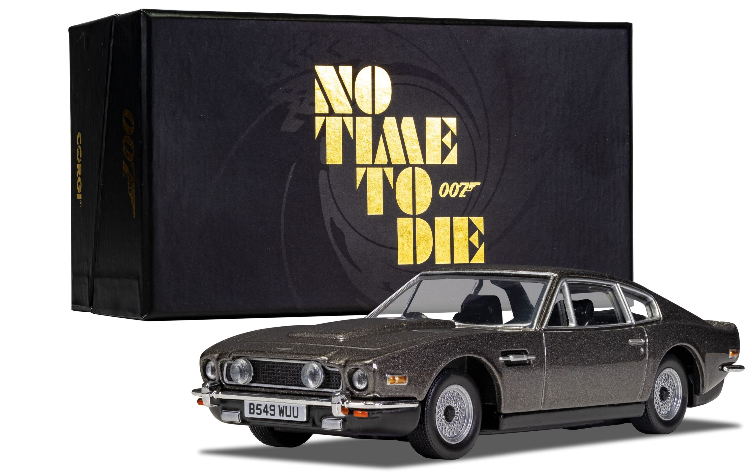 Aston Martin V8 - James Bond 'No Time To Die'