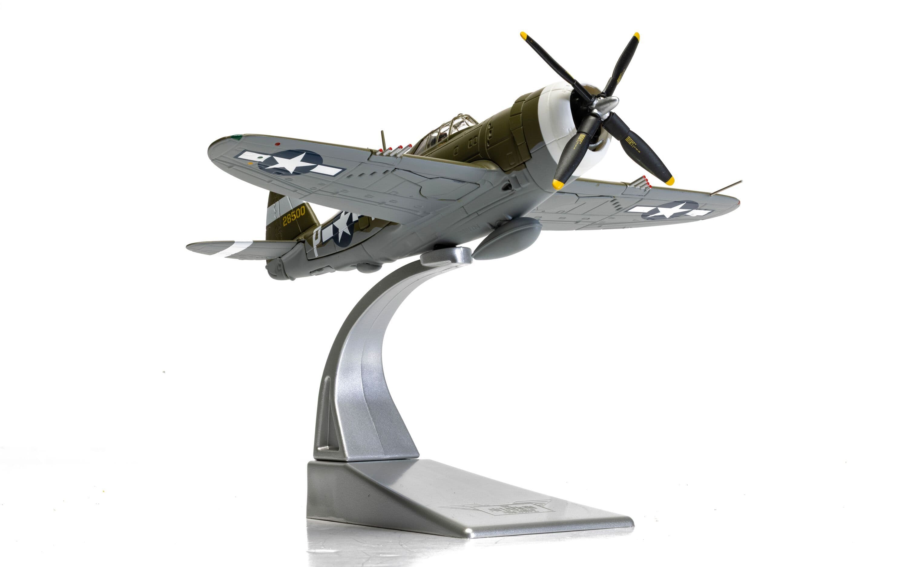 Republic P-47D Thunderbolt - 42-8500/HO-P - ‘Cripes A’ MIGHTY’