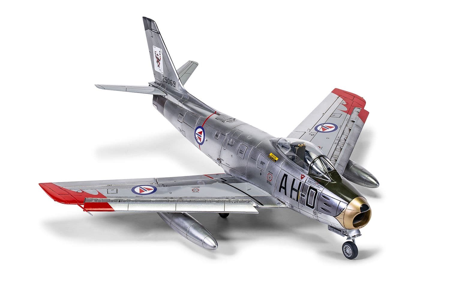 A08110 Airfix | North American F-86F-40 Sabre - plastic model kit