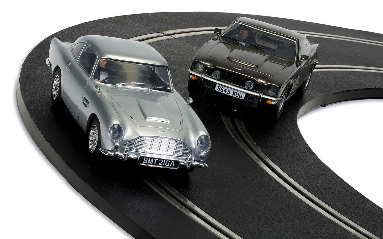 C1447T James Bond 007 Scalextric Set - Website Exclusive