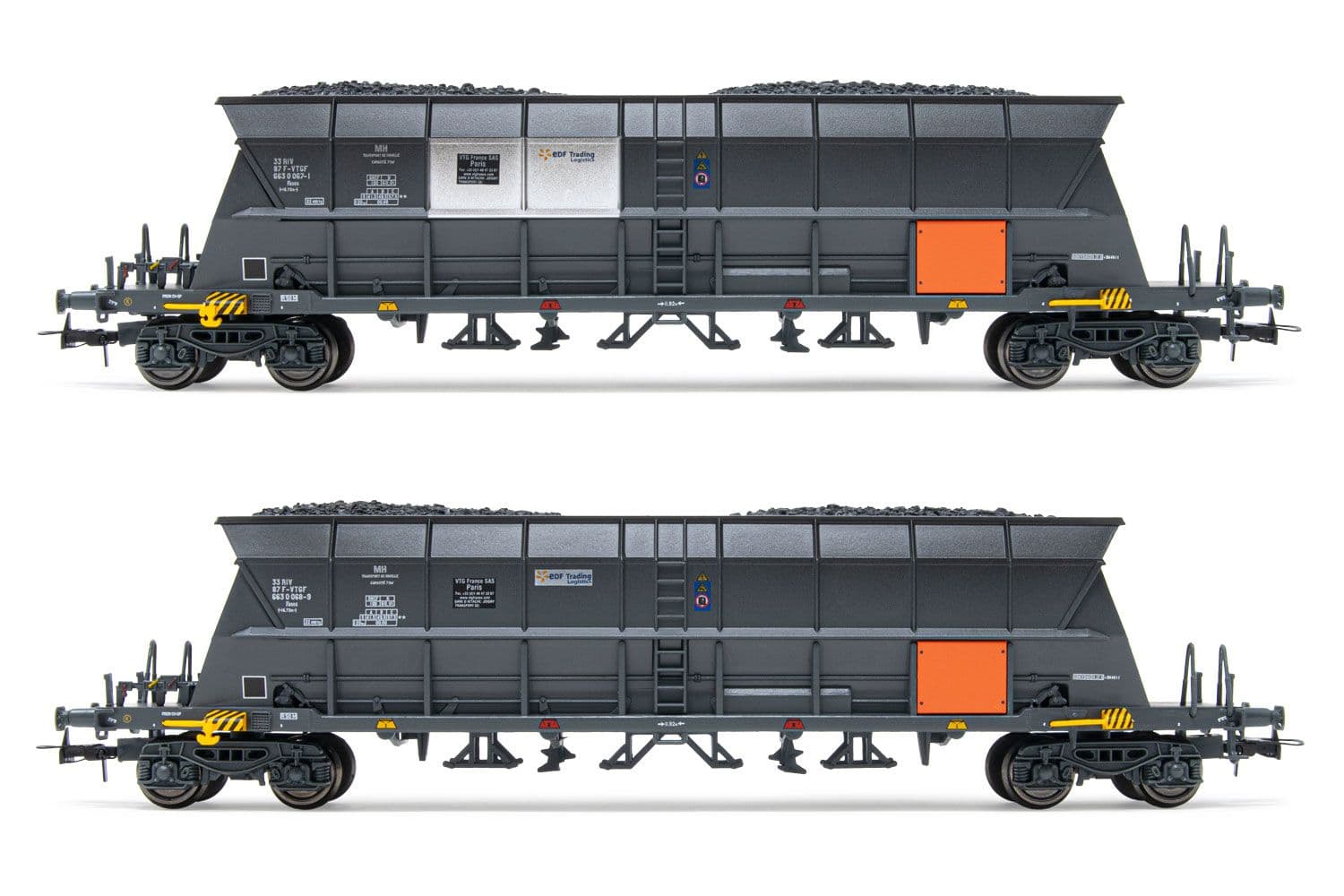 SNCF, 2-unit set of 4-axle hopper wagons for coal transport EF60, "EDF" livery with orange plate, period VI. Suitable AC wheelsets for this item: HC6100 (10,27 x 25,20 mm)