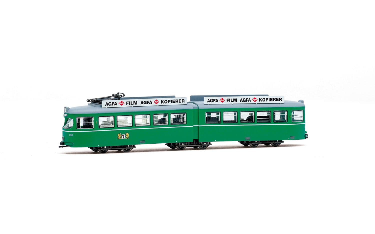 Basel, Duewag-Straßenbahn, grün mit Werbung, mit Multiprotokoll-Sounddecoder