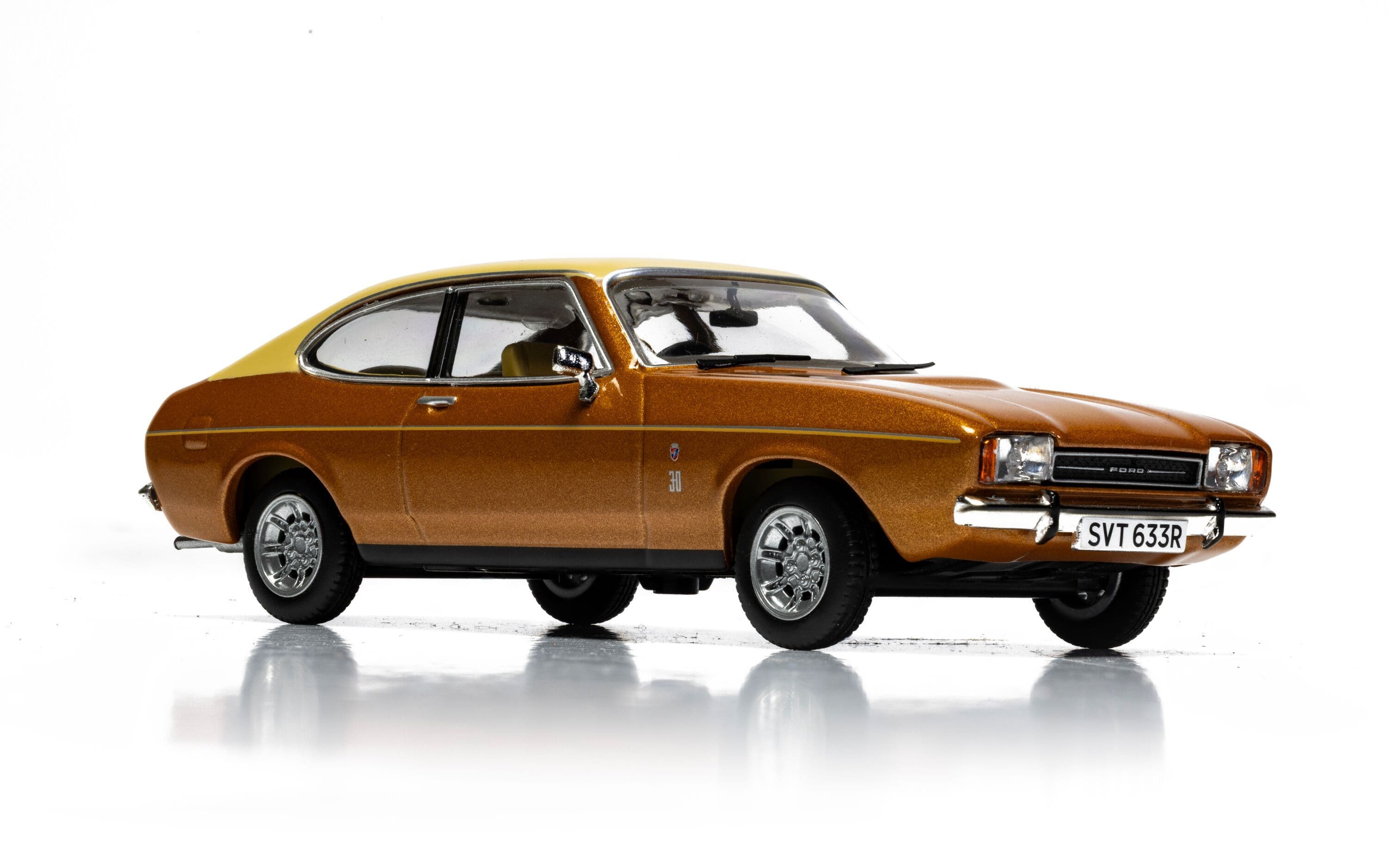 Ford Capri Mk2 3.0 Ghia - Saturn Gold