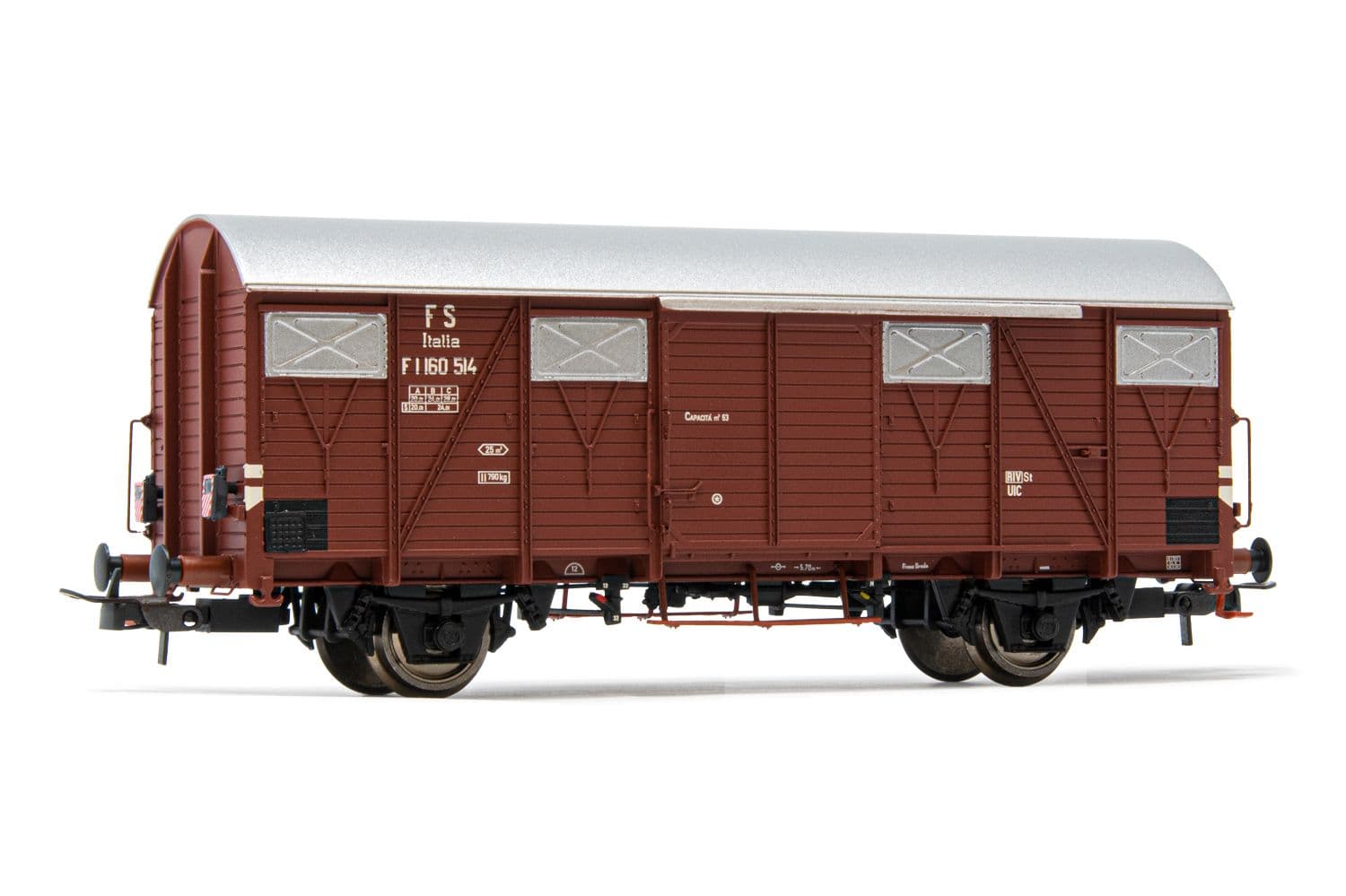 FS, closed wagon Gs with wooden walls and rear light, period III