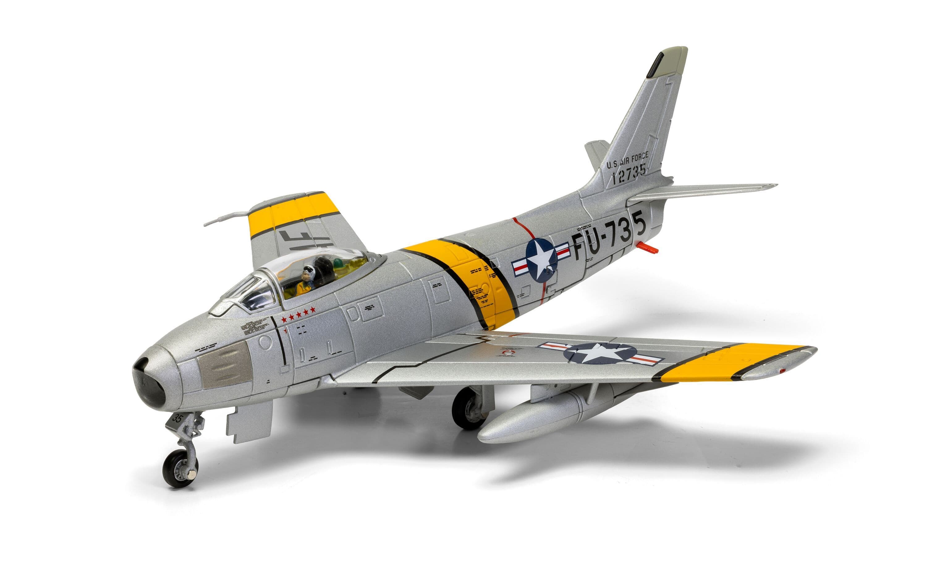 North American F-86E Sabre - Eleanor ‚CHRISTINE / William T. 'Bill' Whisner Jr