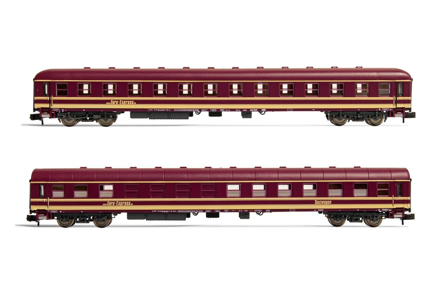 Euro-Express, coffret de 2 voitures, livrée rouge, composé de 1 x voiture de 2éme classe et 1 x voiture "Tanzwagen", ép. V-VI