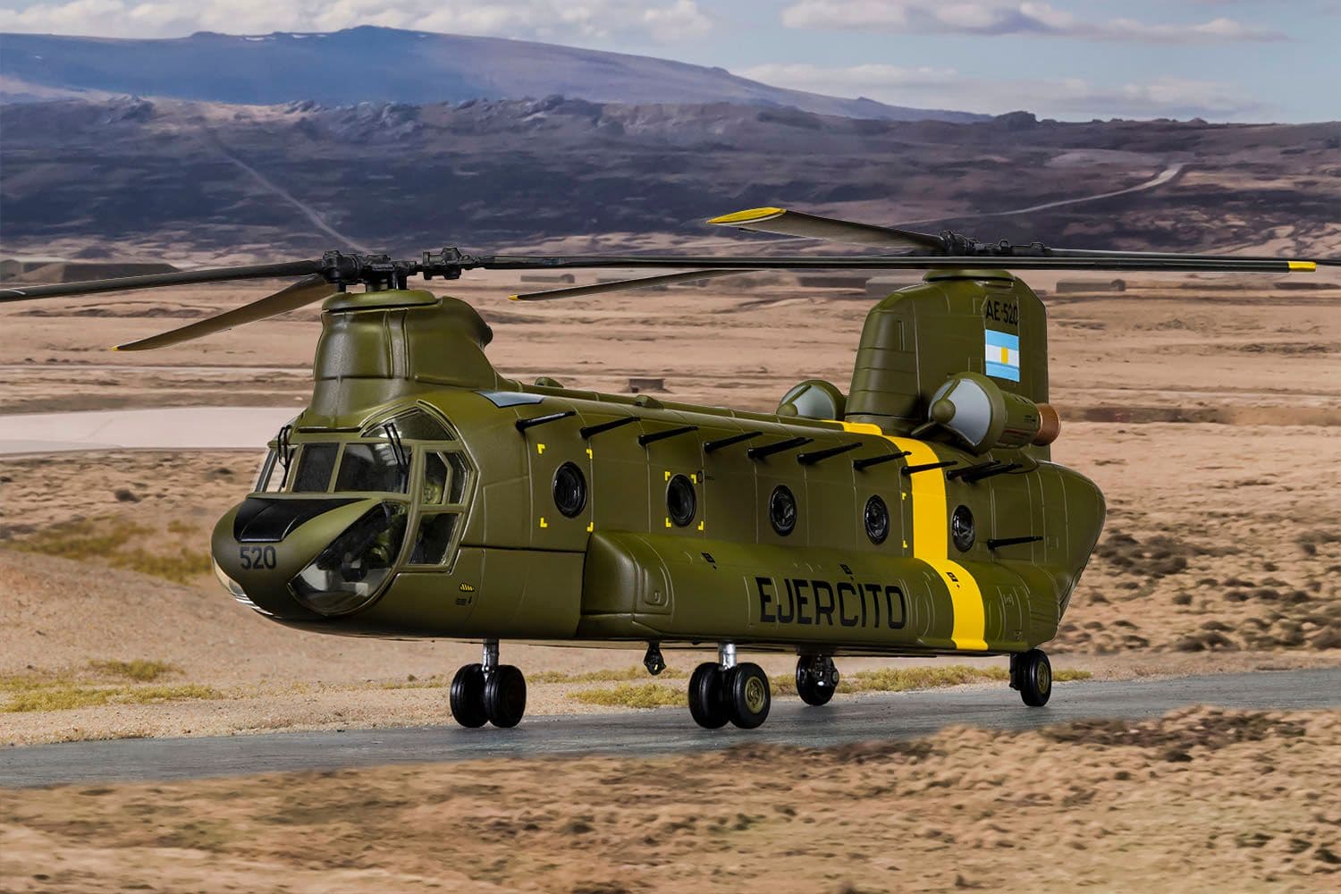 AA34217 Corgi | Boeing CH-47C Chinook AE-520, Falklands War 1982