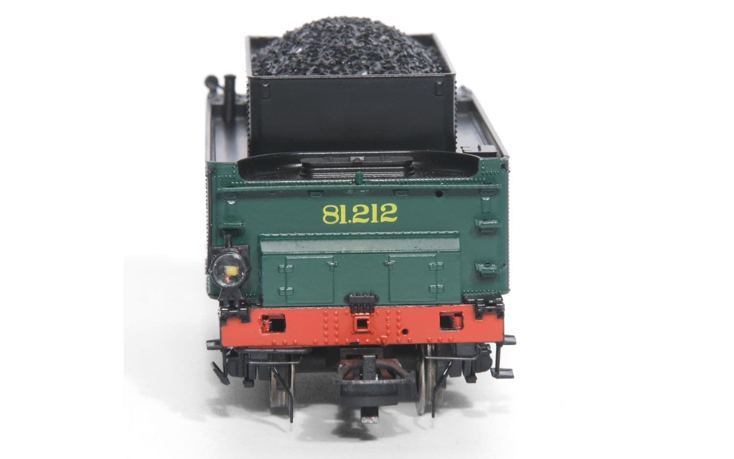 SNCB/NMBS, steam locomotive class 81, 3-dome symetrical boiler, dark green livery, period III