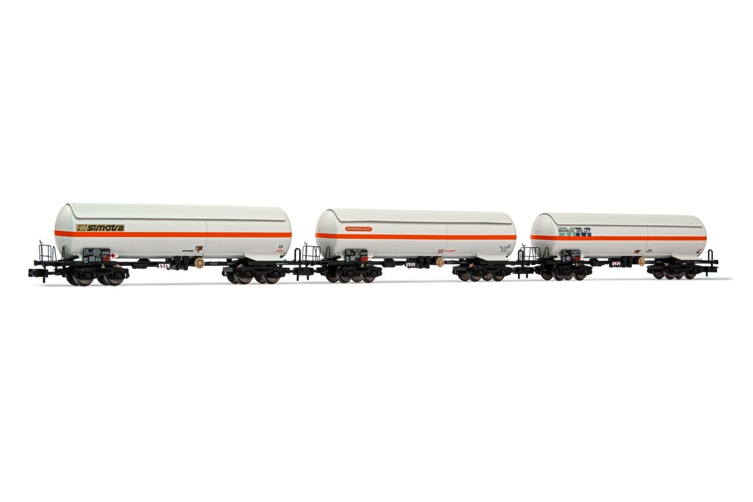 SNCF, 3-unit 4-axle gas tank wagons, contains 1 x "ERMEWA SATI", 1x "Millet" and 1 x "simotra", period IV-V