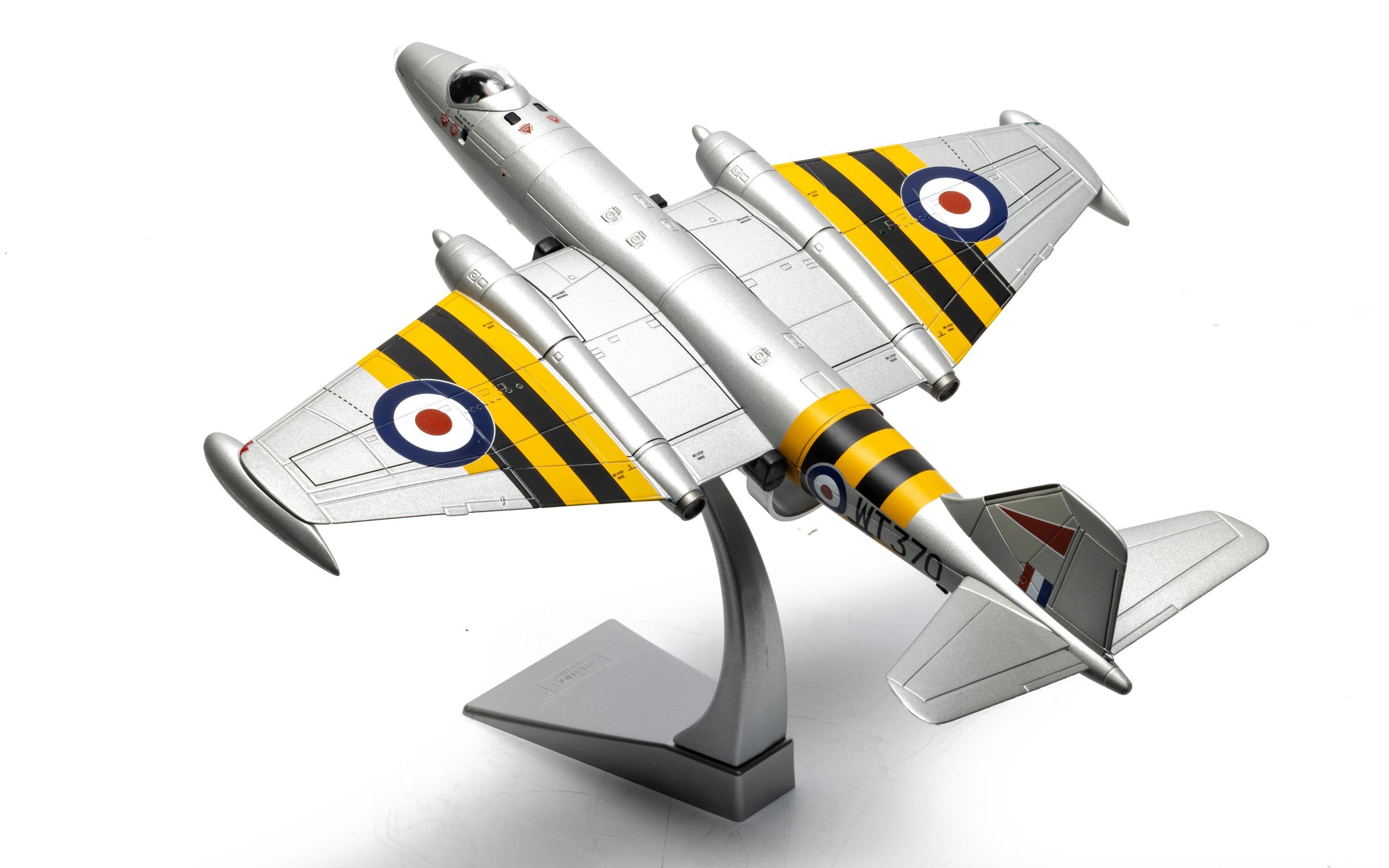 AA34711 English Electric Canberra B.6, WT370, Operation Musketeer