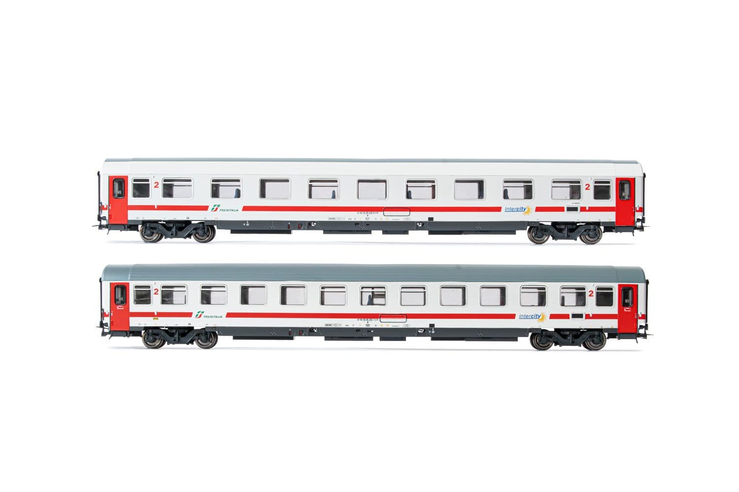 FS, 2-unit pack passenger coaches type UIC-Z renovated (progetto 901/300) in "Intercity Sun"-livery, contains one 2nd class (ex 1st class) coach and one 2nd class coach, period VI
