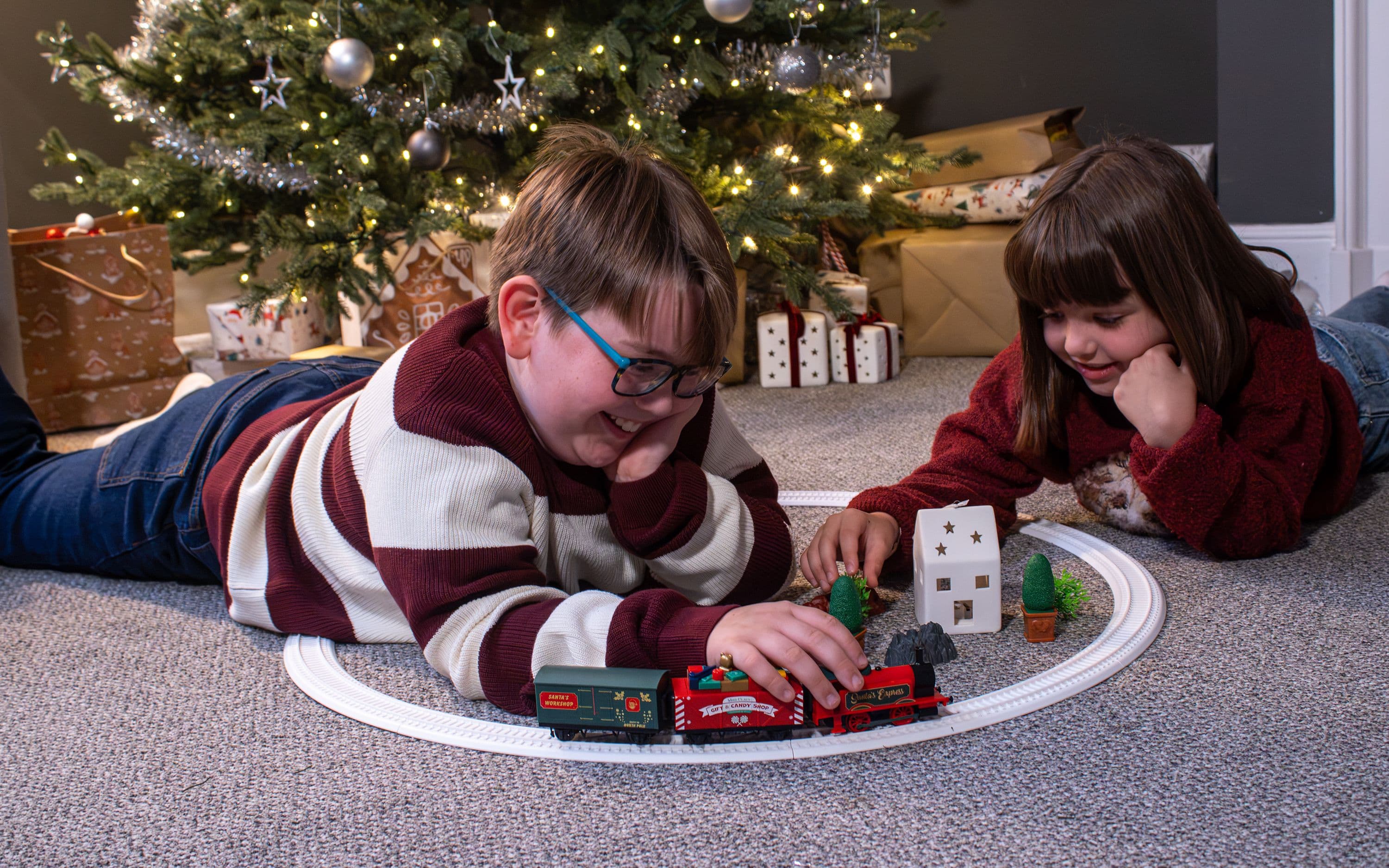 Santa’s Express Train Set - Rechargeable Battery