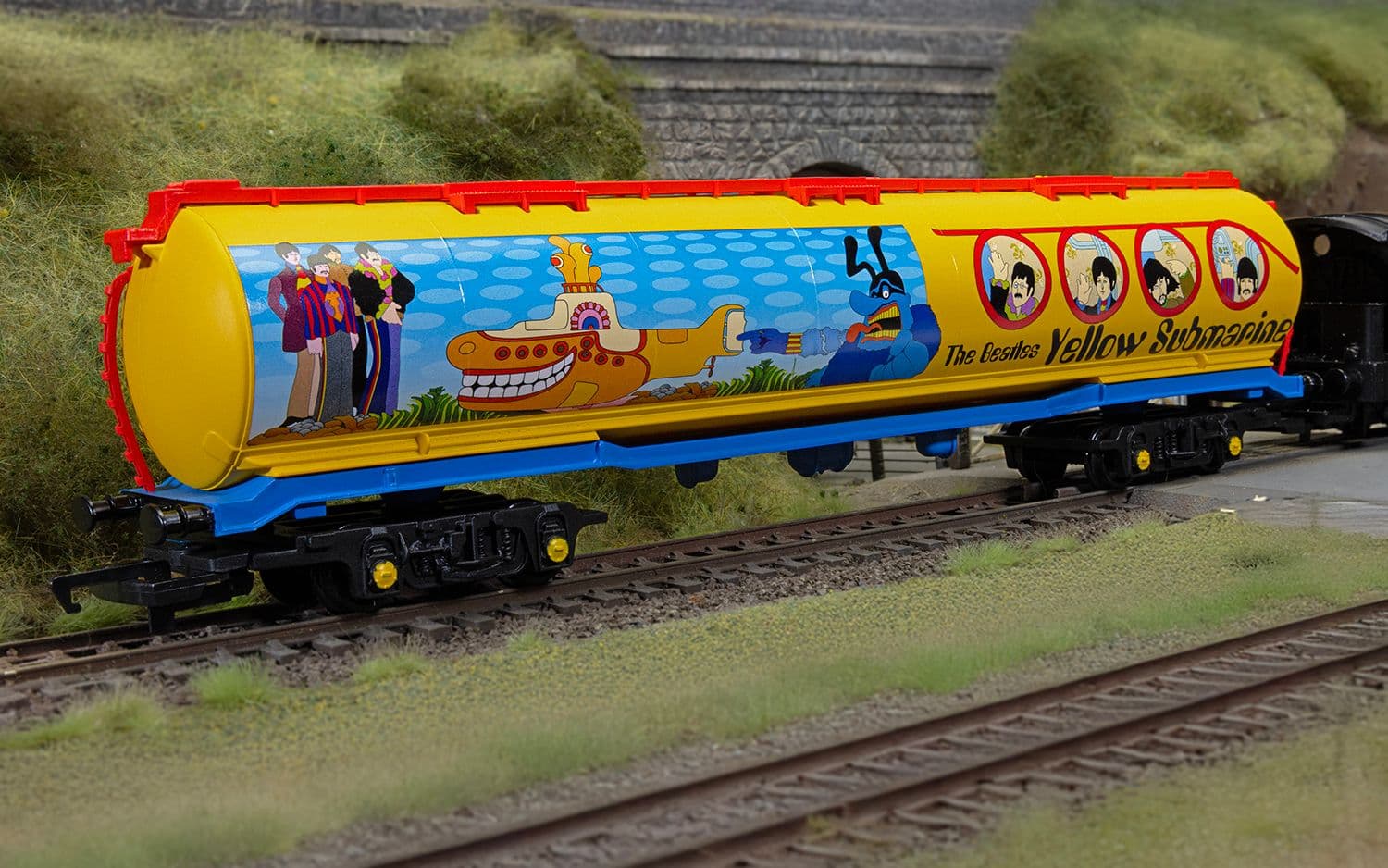 The Beatles - 'Yellow Submarine' - 100T Tanker Wagon