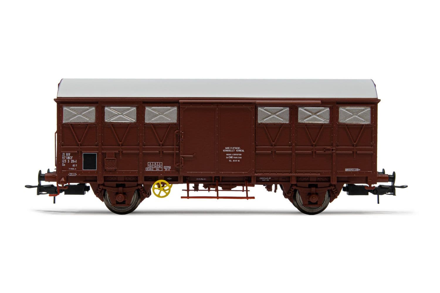 SNCF, 2-axle closed wagon Gs for cattle transport, oxid red livery, period IV-V