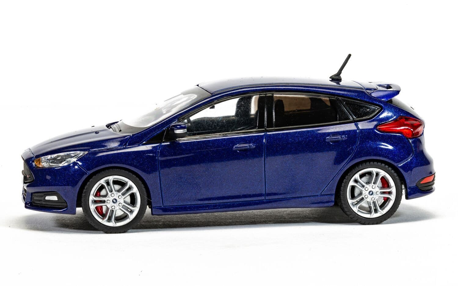 Ford Focus Mk3 ST, Deep Impact Blue