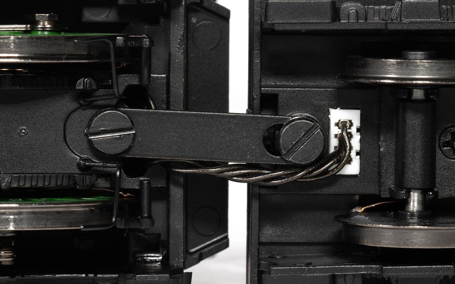 LNER, Class B17/5 4-6-0, 2859 'East Anglian' - Era 3