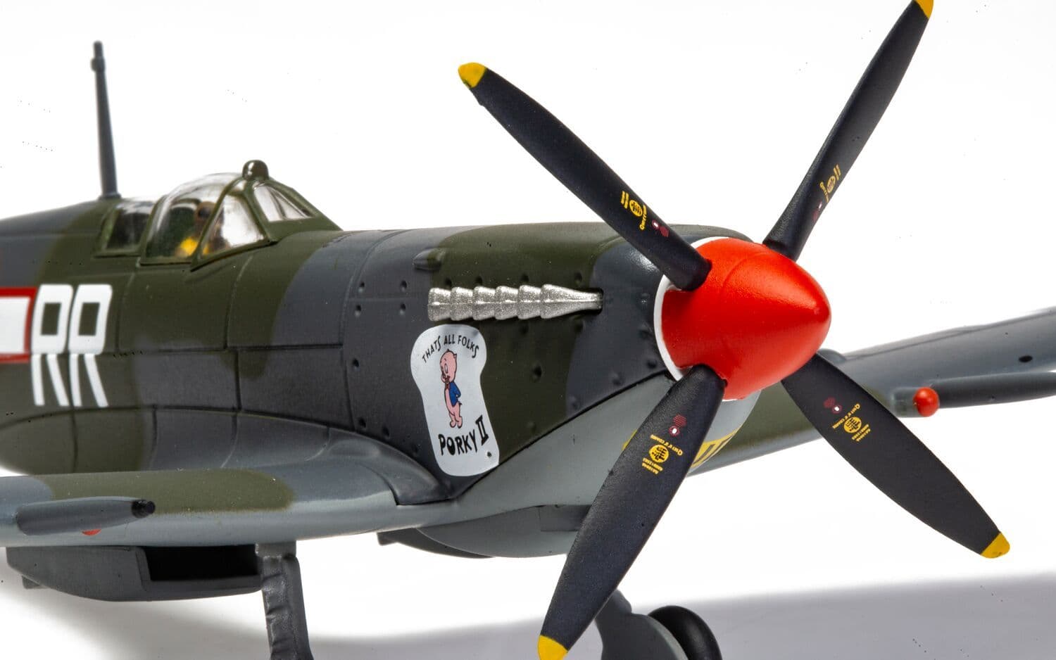 Supermarine Spitfire Mk.IXc 'Porky II' - 31st USAAF - Lt. Robert Connor