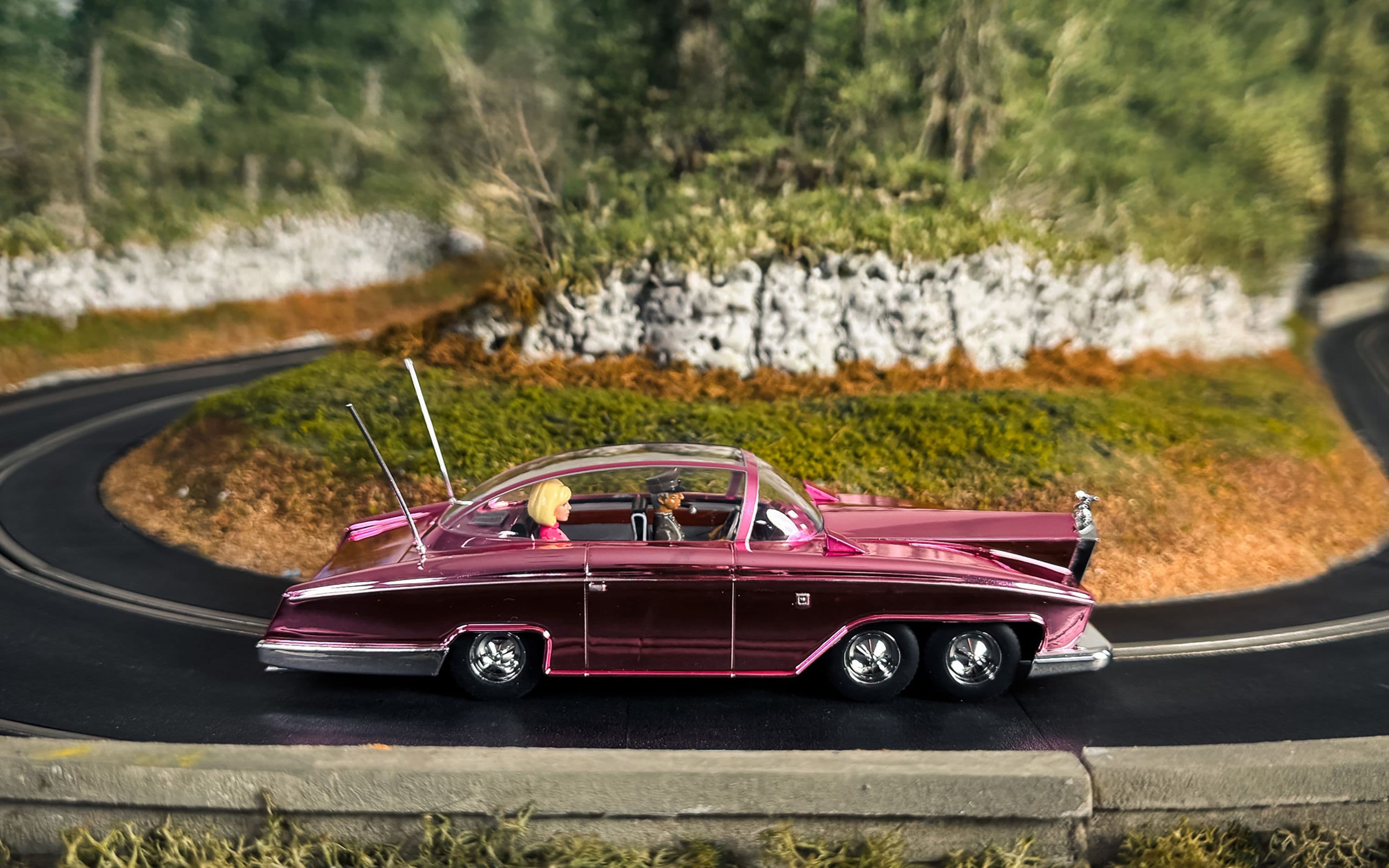 FAB 1 - Thunderbirds - Chrome Edition