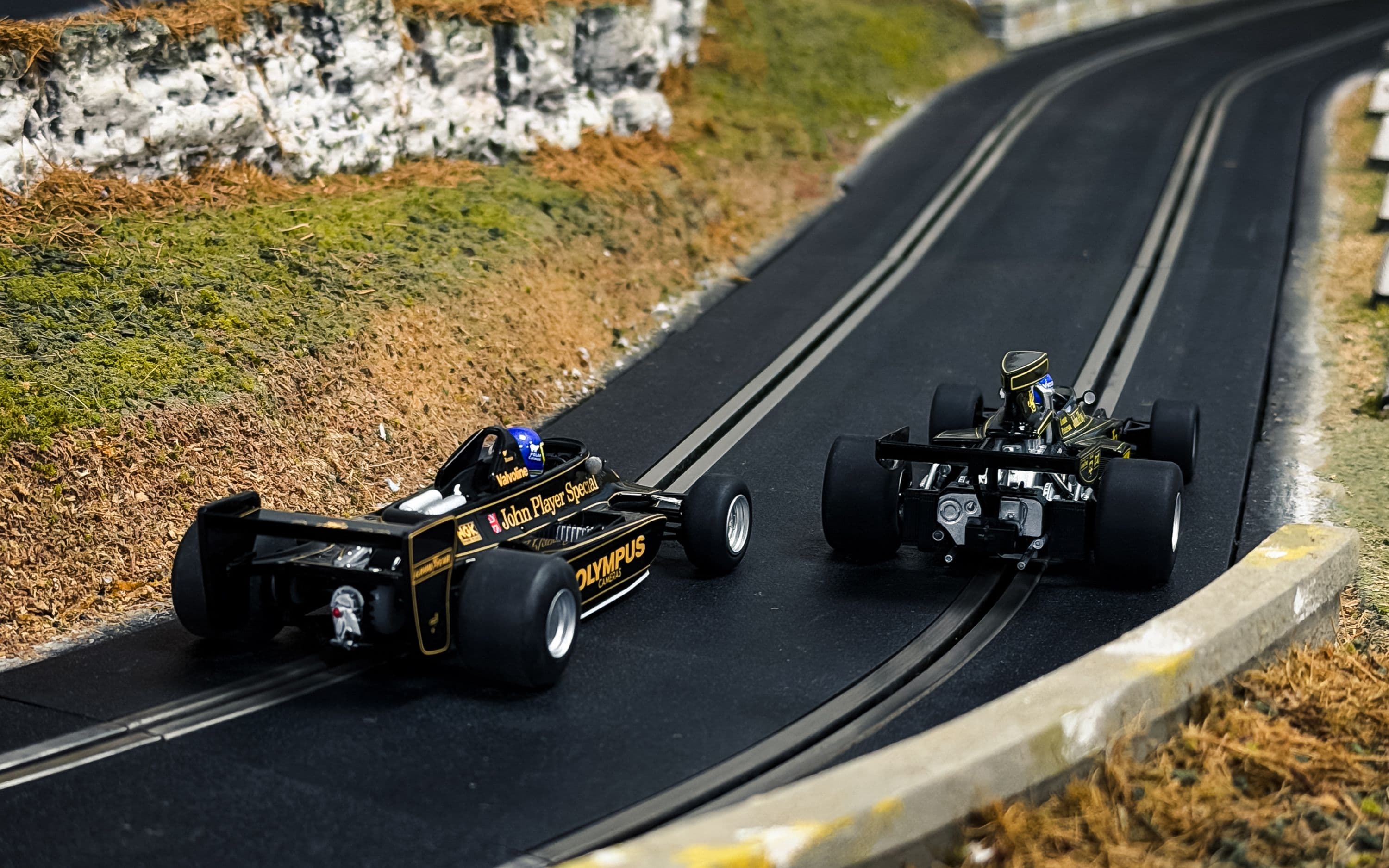 Ronnie Peterson Lotus - Twin Car Set