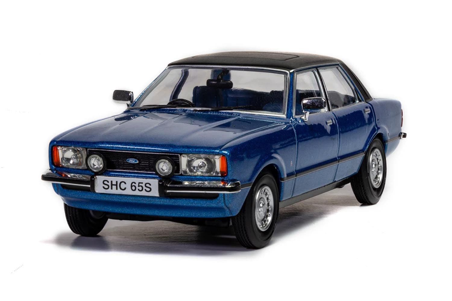 Ford Cortina Mk4 - Hawaiian Blue 2.0 Ghia