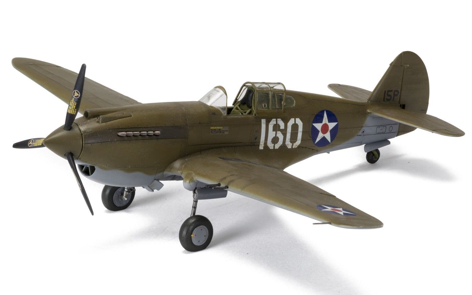 Curtiss P-40B Warhawk 1:48