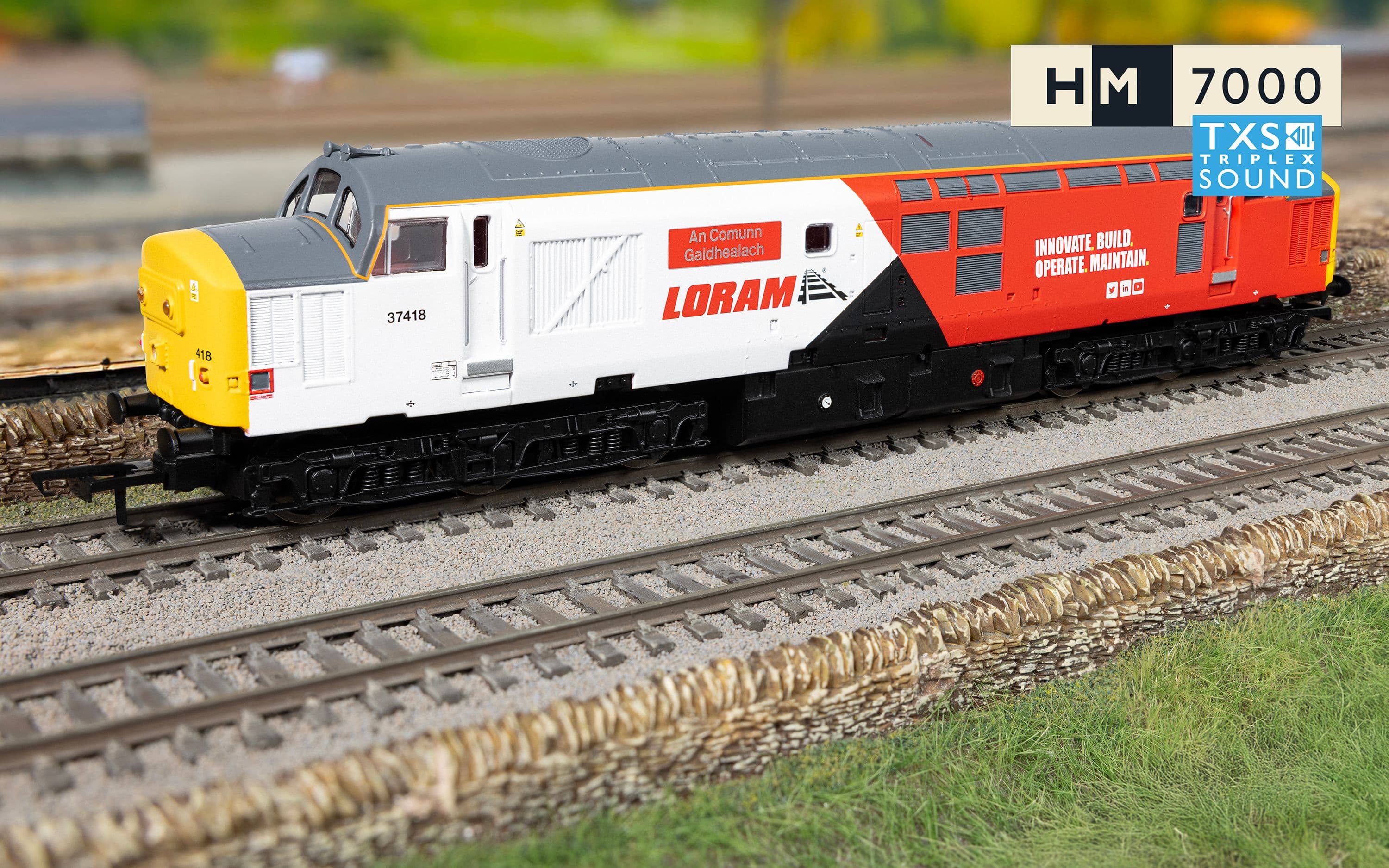RailRoad - Loram - Class 37 - 'An Comunn Gaidhealach' 37418 (DCC Sound Fitted)