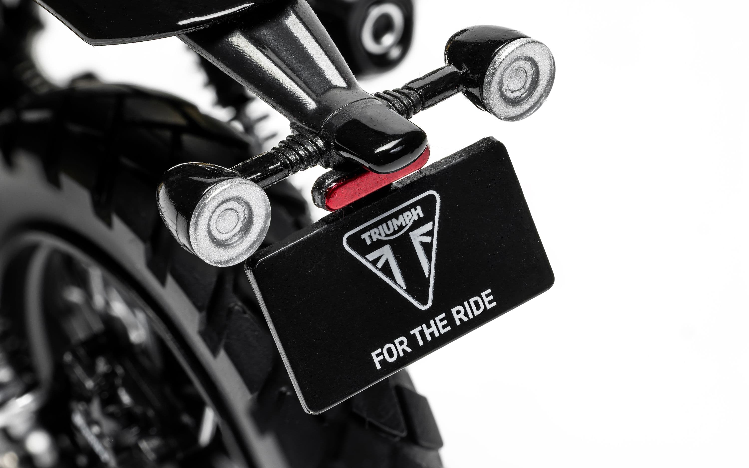 Triumph Scrambler 1200 (Bond Edition)