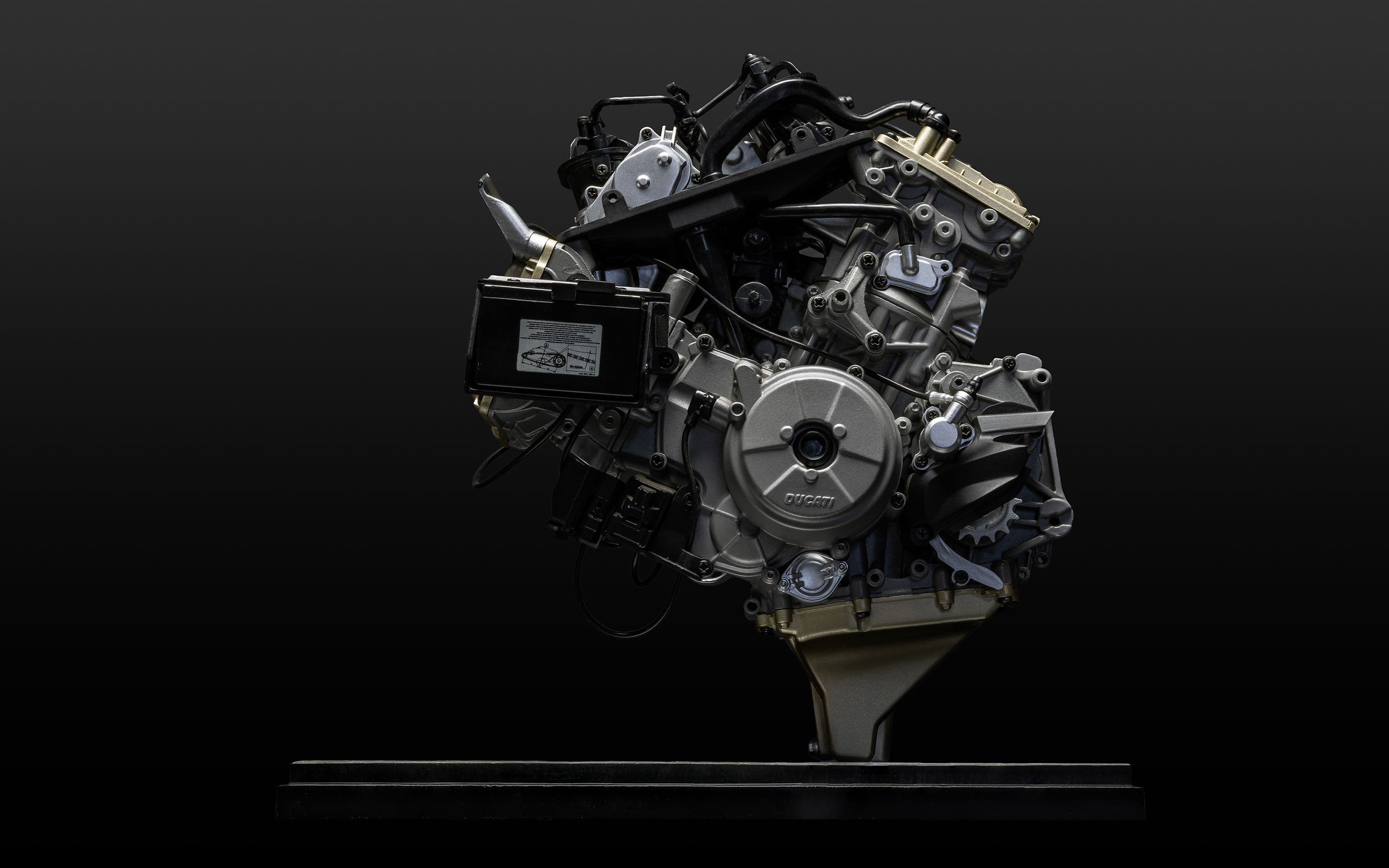 Ducati Superquadro - V2 Engine - 1:4 Scale Kit