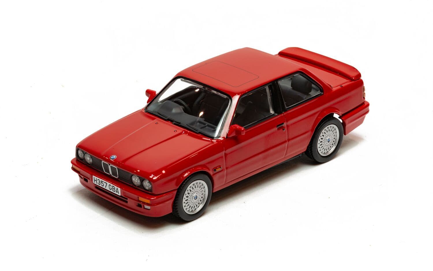 BMW E30 325i M-Tech 2, Brilliant Red