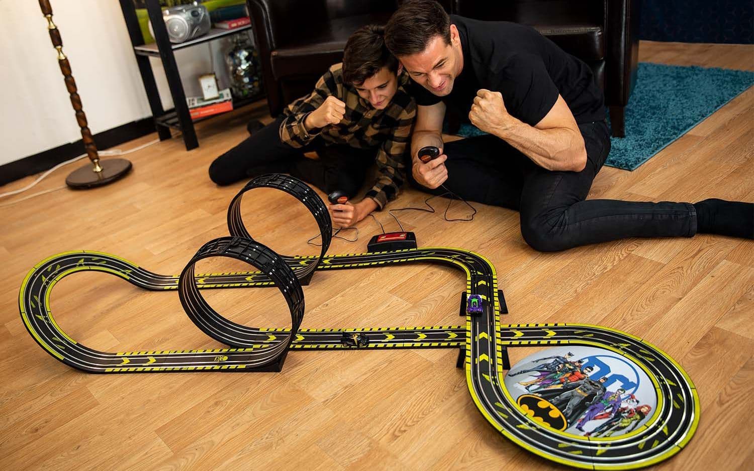 G1177T Scalextric | Micro Scalextric Batman vs Joker The Race For