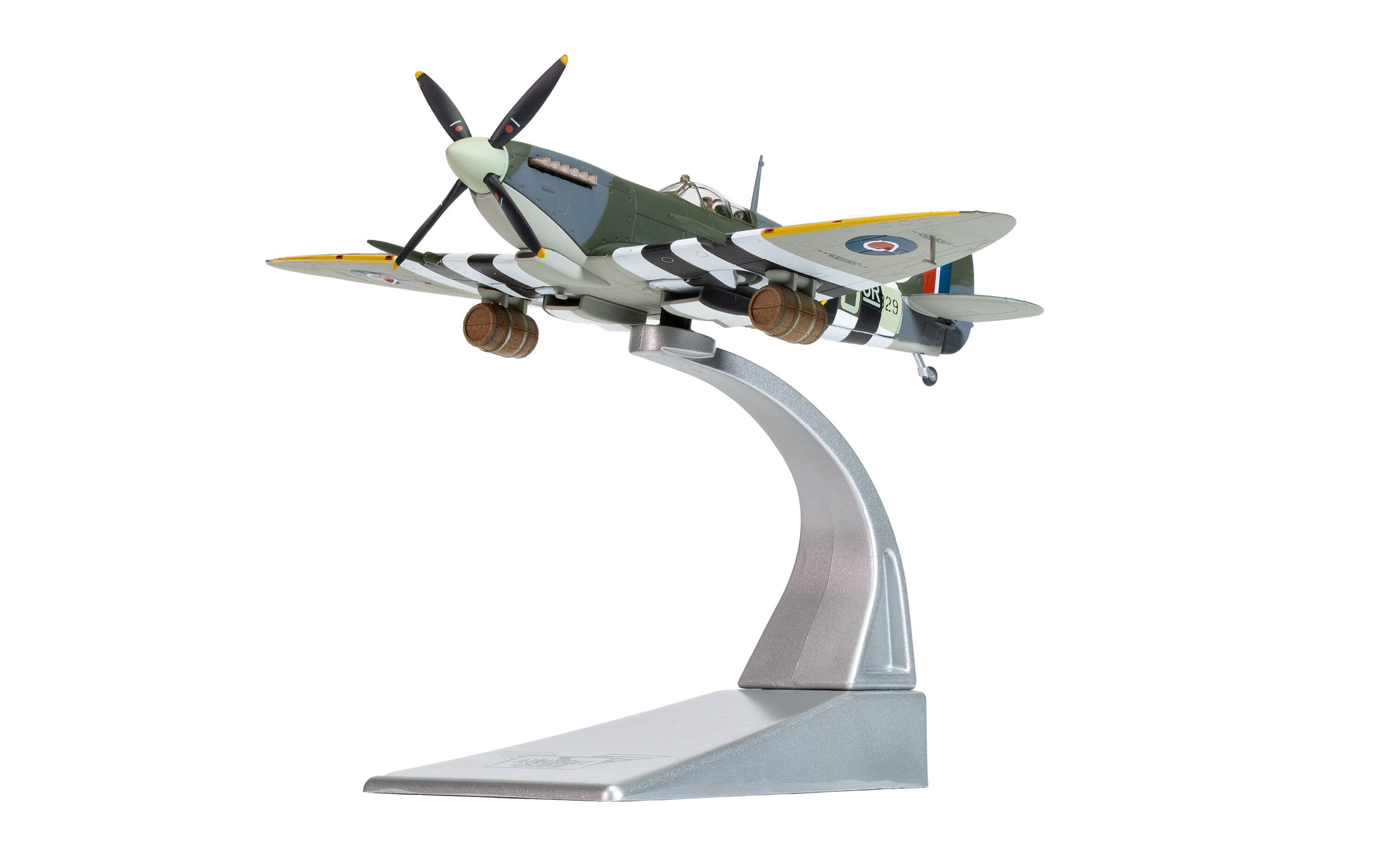 Supermarine Spitfire Mk.IX W/Cdr. J.E. Johnson