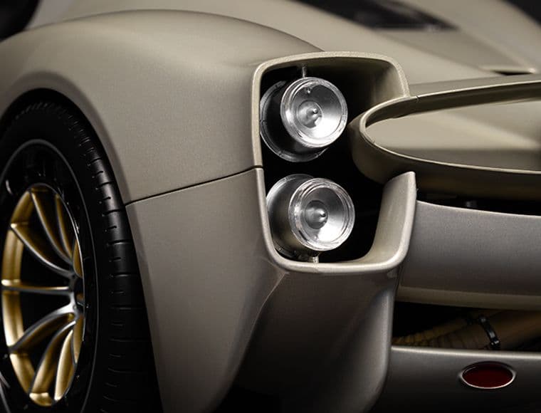 Pagani Utopia Coupé  - Rinascimento Lucido - 1:8 Scale Kit