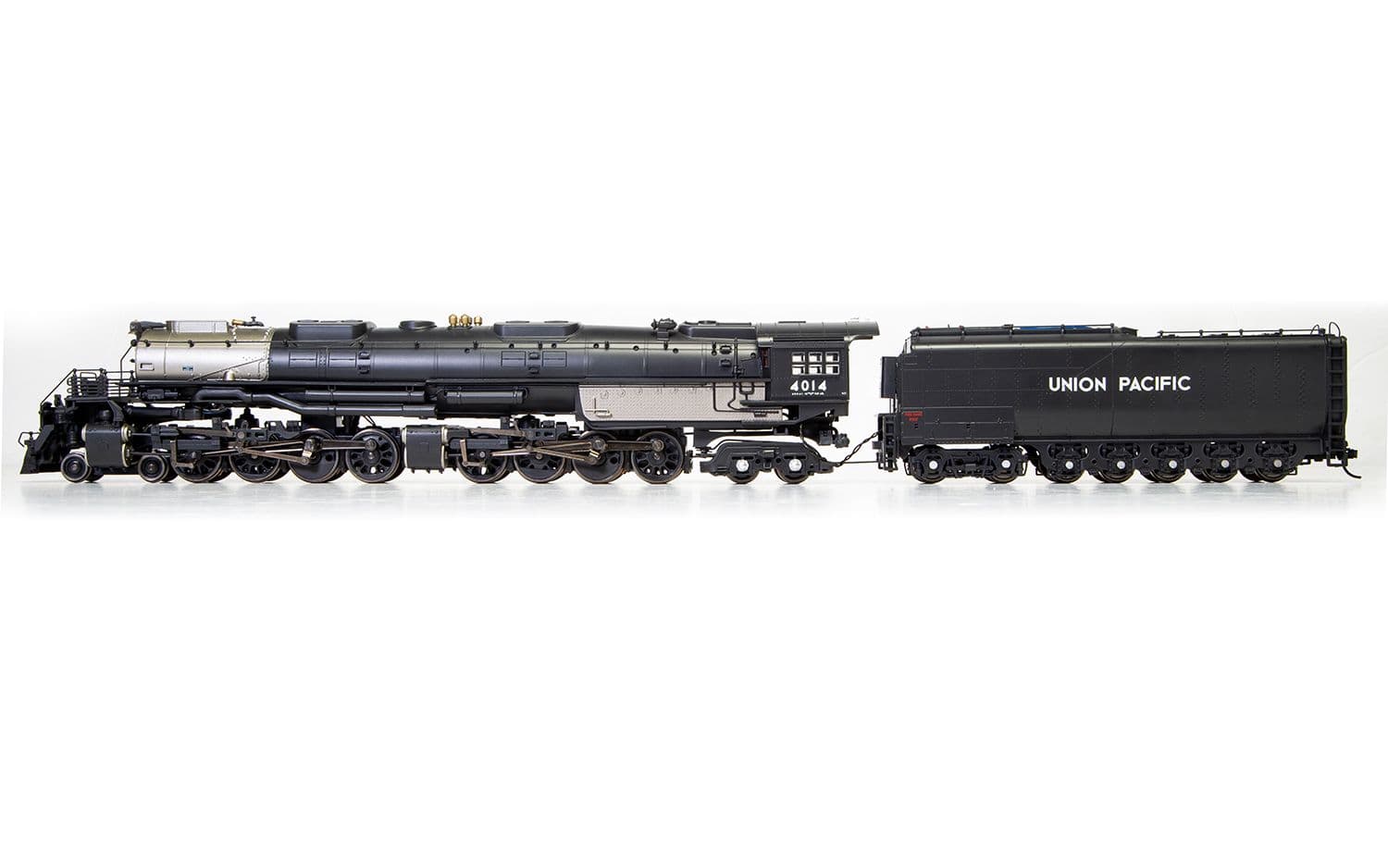 UP, “Big Boy” 4014, UP Steam heritage edition (with fuel tender)