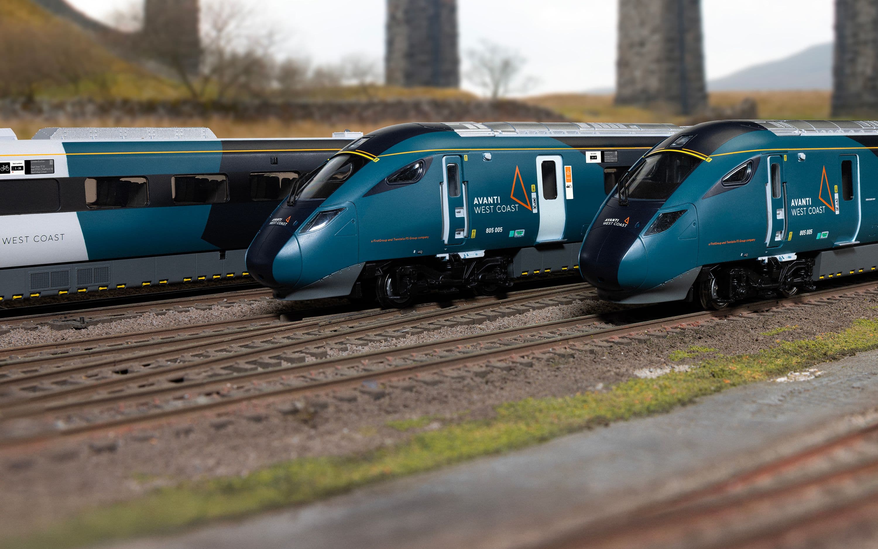 Avanti West Coast - Class 805 - 805005 - 5 Car Train Pack