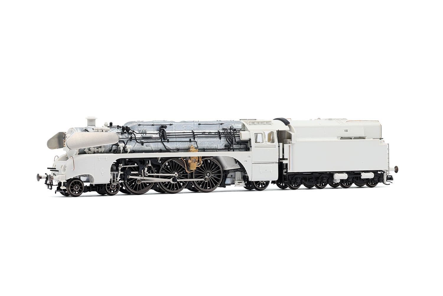 DR, Dampflokomotive 02 0314-1 mit Ölfeuerung, grün mit Zierlinie auf dem Führerhaus