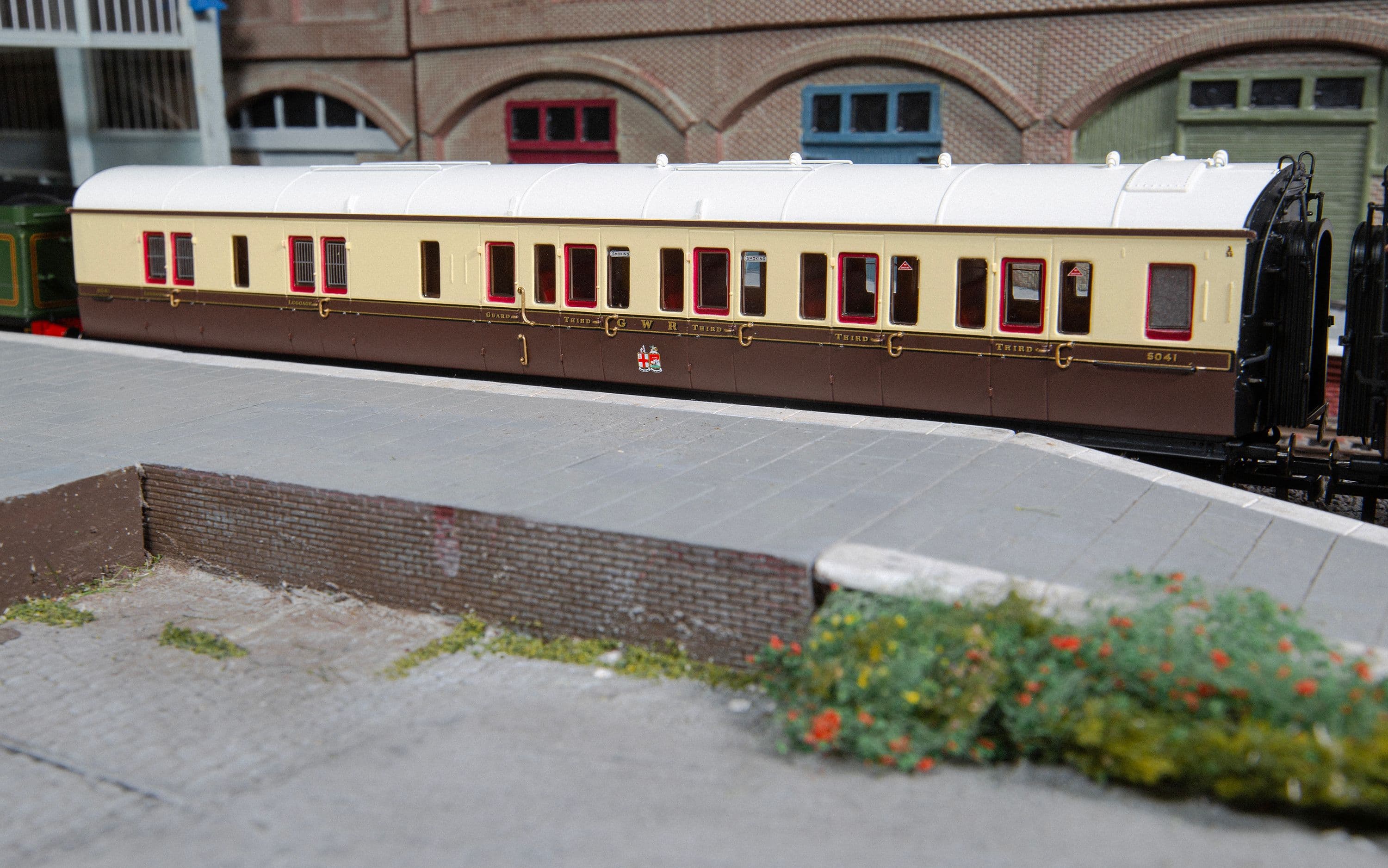 GWR - Collett Corridor Brake Third Class RH - 5041 - Coach