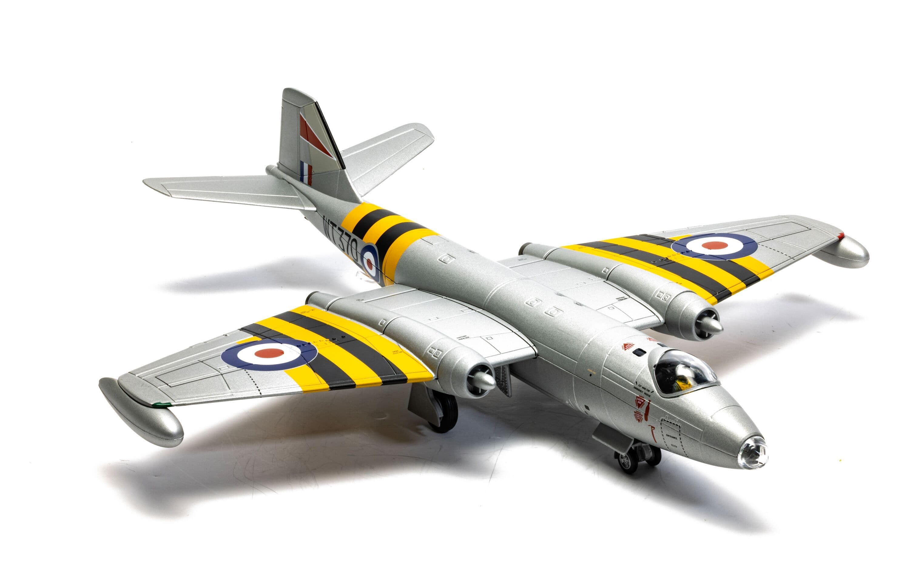 English Electric Canberra B.6 WT370, Wg. Cdr. Paul Mallorie