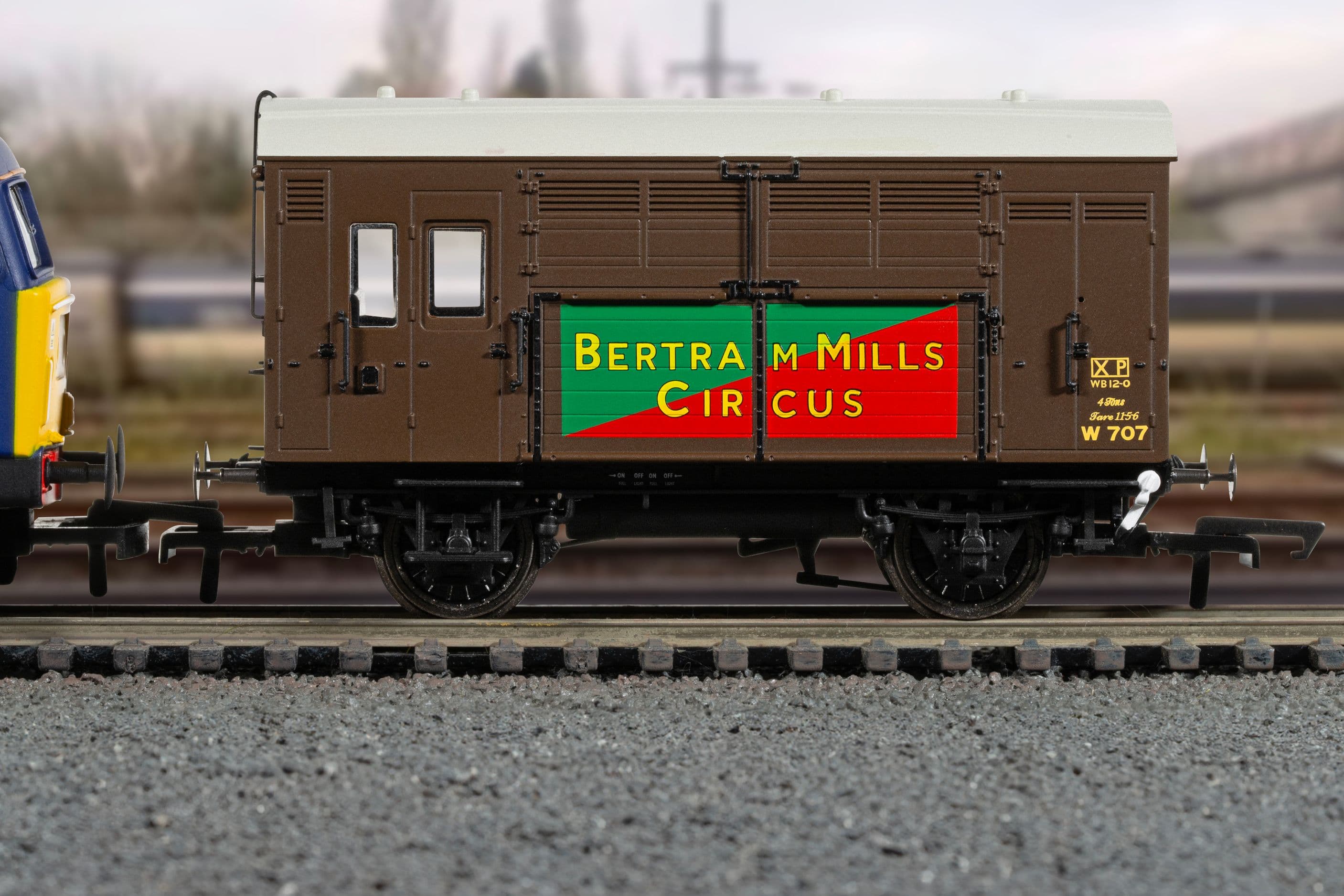 BR - Bertram Mills Circus 707 - Horse Box