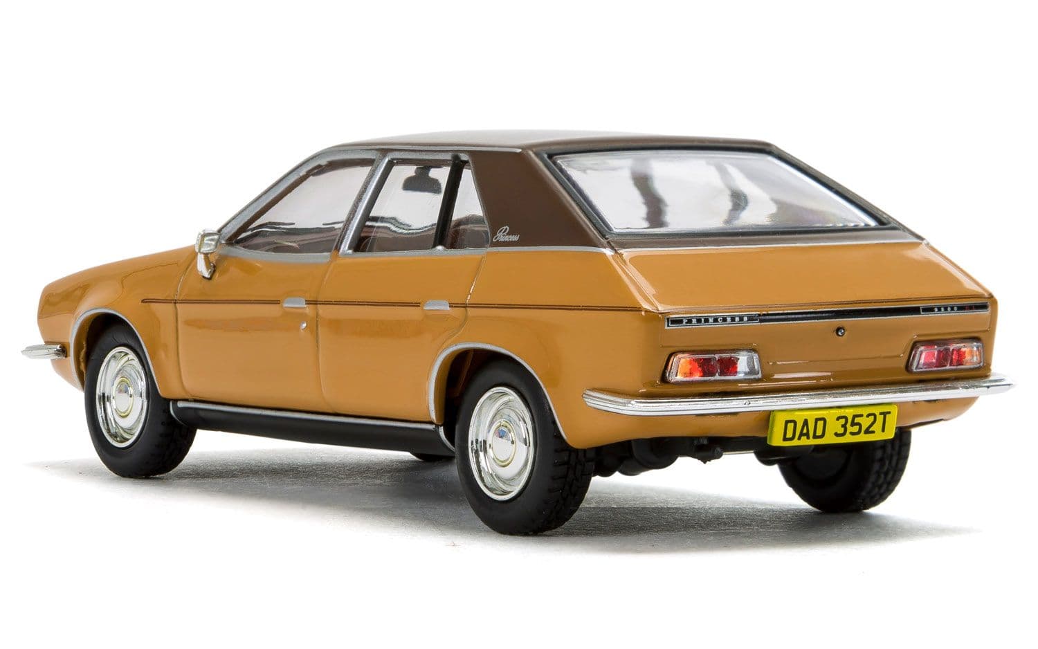 Leyland Princess 2200 HL, Sandglow