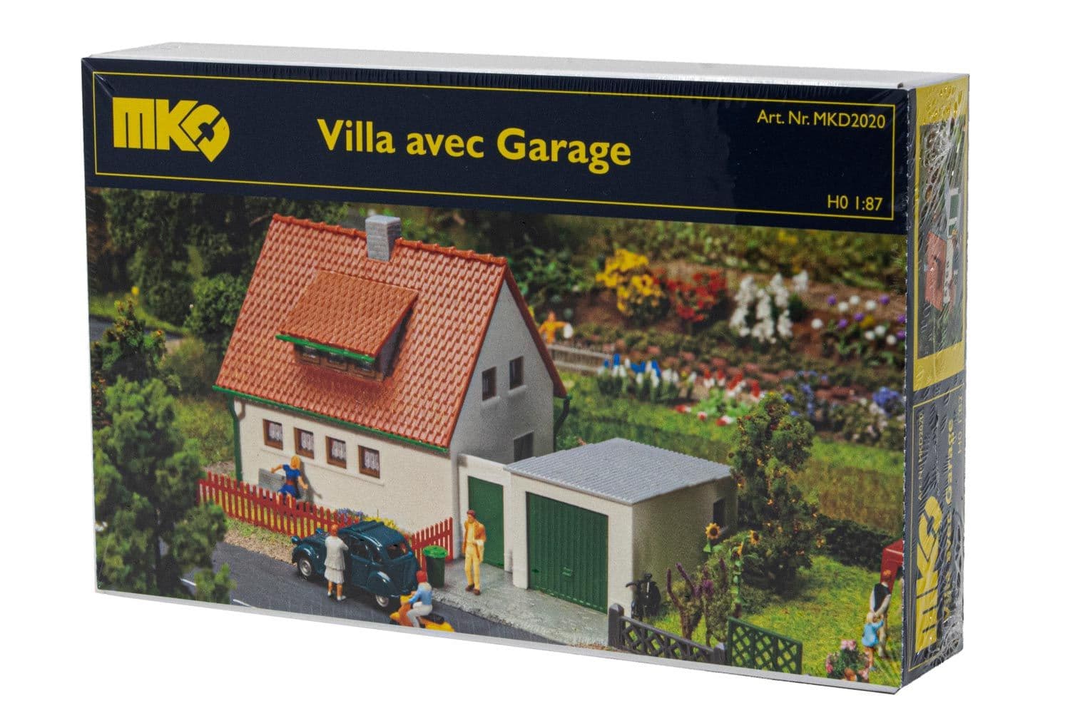 Modern European house with garage - Kit